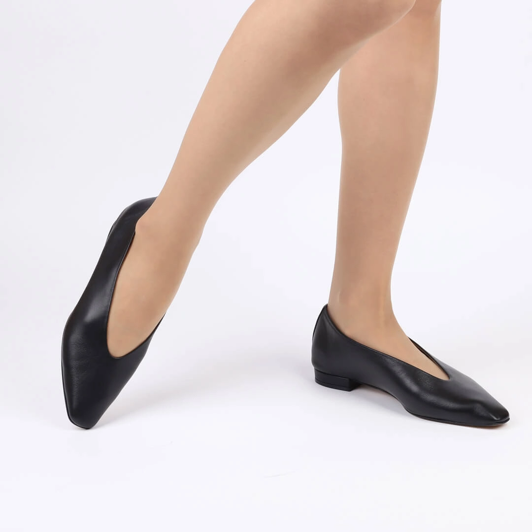 *UK size 1 - LETSBE - light beige , 1.5cm heels
