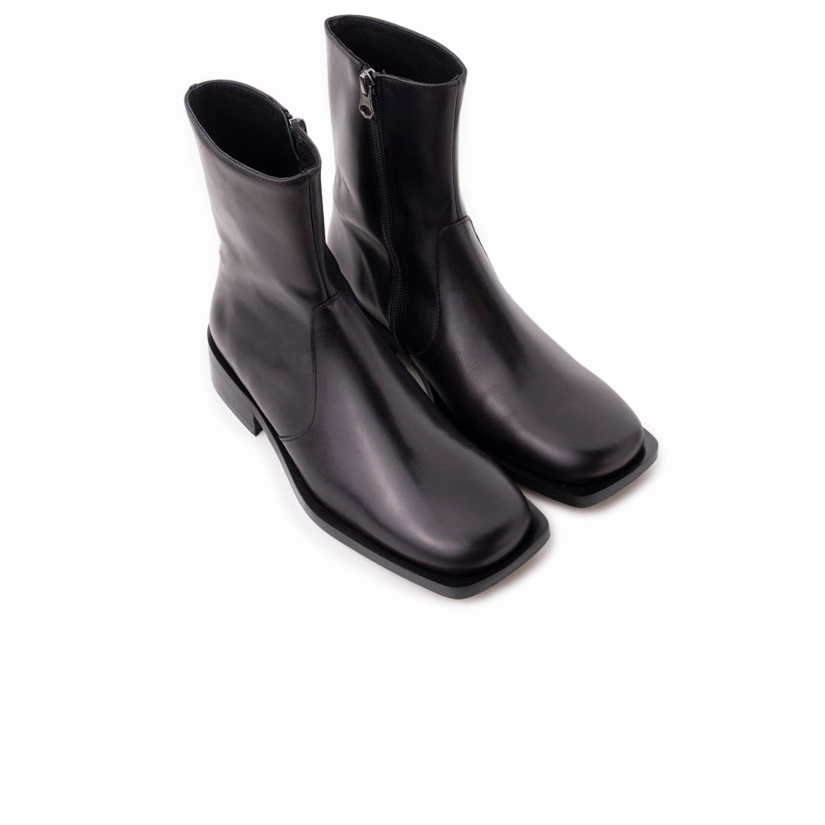 Fargo Black Leather