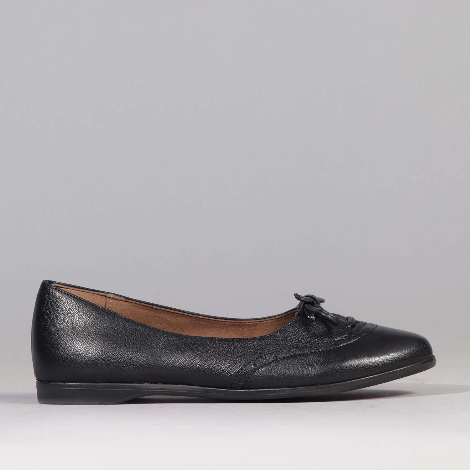 Flat Pump with Bow in Black - 12642