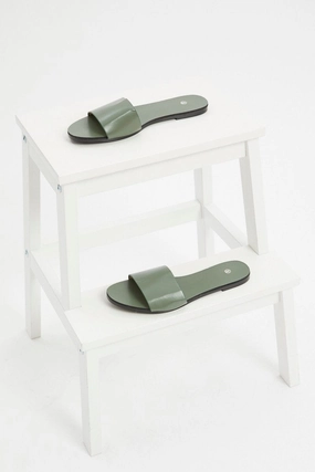 Green Flat Slides