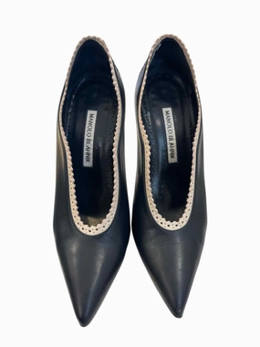 Manolo Blahnik Navy Size 36 Shoes