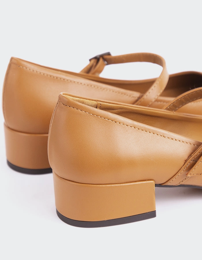 Rosyth Tan Leather