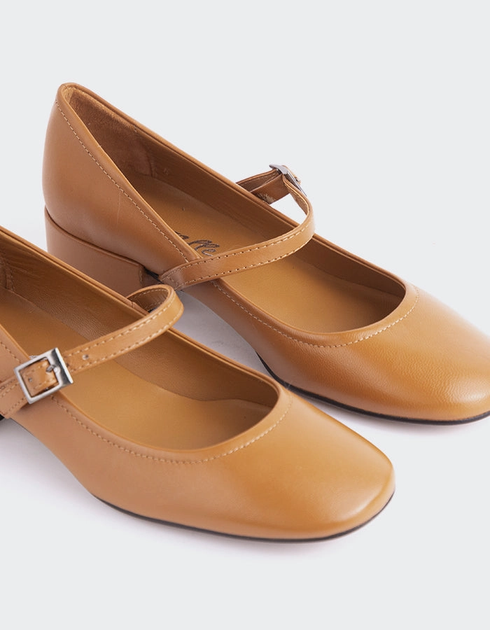 Rosyth Tan Leather