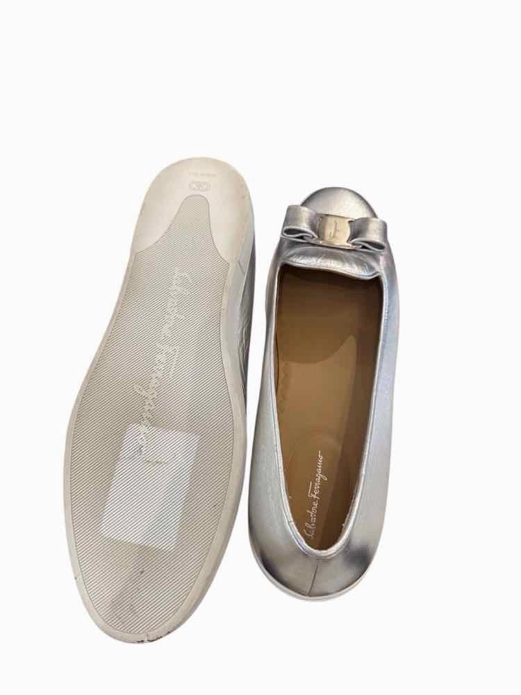 Salvatore Ferragamo Metallic Silver Size 10 Shoes