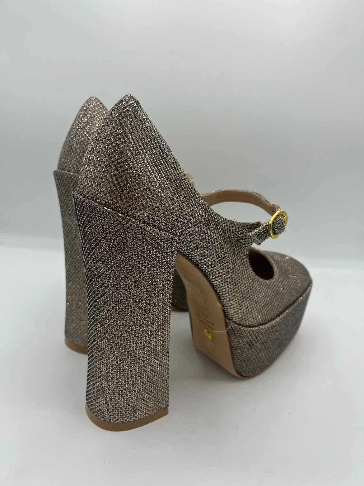 Stuart Weitzman Champagne Size 7 Shoes
