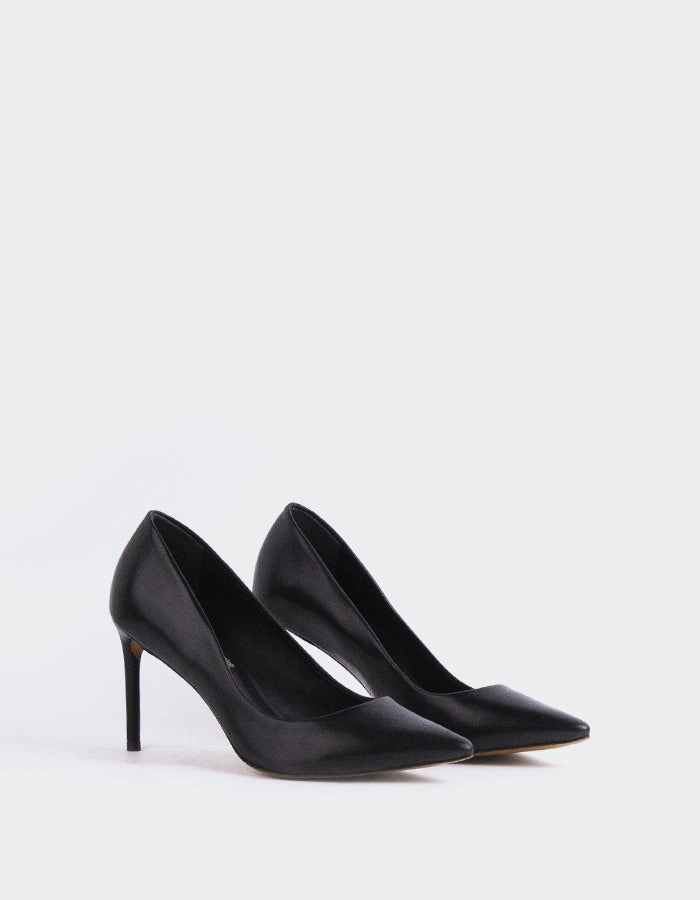 Zinnia Black Leather