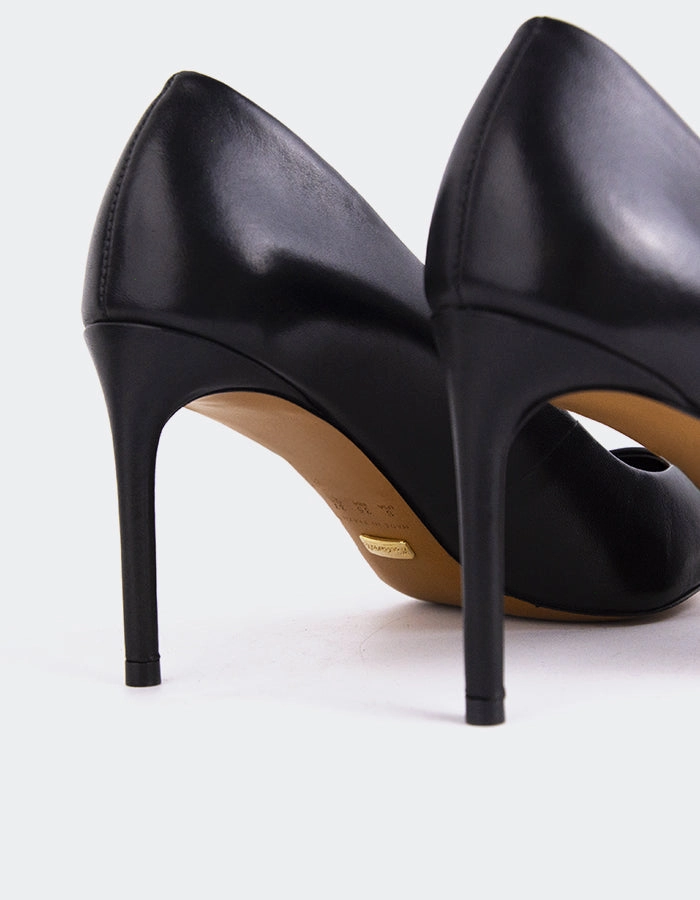 Zinnia Black Leather